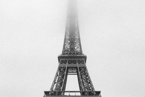 Eiffel tower in smog